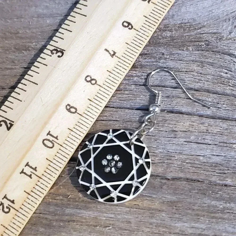 Vintage Y2K White Black Lucite Austrian Abstract Atomic Science Circles Earrings
